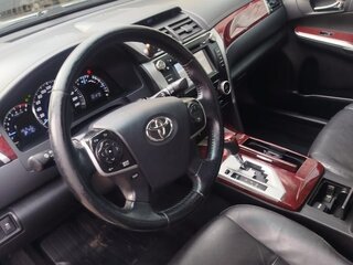 2013 Toyota Camry VII (XV50), серый, 1500000 рублей, вид 4
