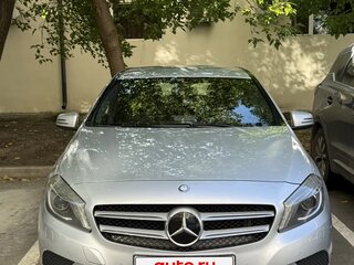 2013 Mercedes-Benz A-Класс 180 III (W176), серебристый, 1310000 рублей, вид 1