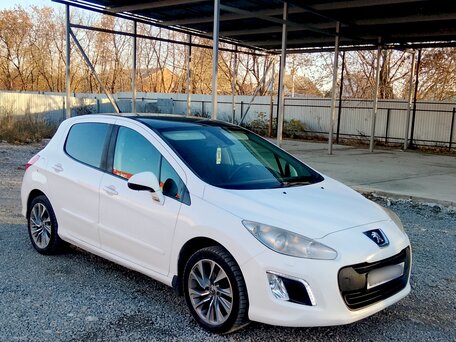 2012 Peugeot 308 I Рестайлинг, белый, 365000 рублей, вид 2