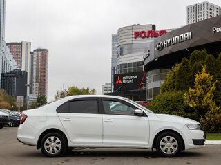 2019 Skoda Rapid I Рестайлинг, белый, 798000 рублей, вид 3