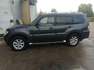 2011 Mitsubishi Pajero IV, серый, 1700000 рублей, вид 5