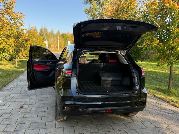 2024 Changan UNI-S I, чёрный, 2200000 рублей - вид 11