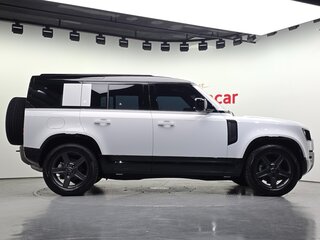 2025 Land Rover Defender 110 II, белый, 10800000 рублей, вид 3