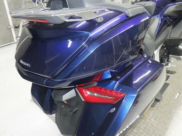 2018 Honda GL 1800 Gold Wing, синий - вид 7