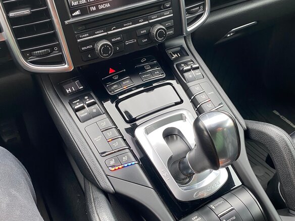 2014 Porsche Cayenne II Рестайлинг (958), коричневый, 2495000 рублей - вид 35