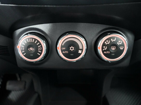 2010 Mitsubishi Outlander II Рестайлинг, серебристый, 1210000 рублей - вид 16
