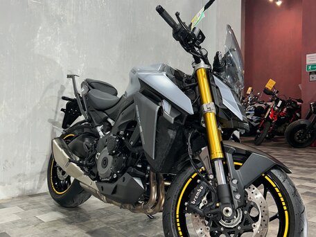 2022 Suzuki GSX-S 1000, серый, 1155000 рублей, вид 4