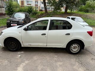 2017 Renault Logan II, белый, 330000 рублей, вид 4