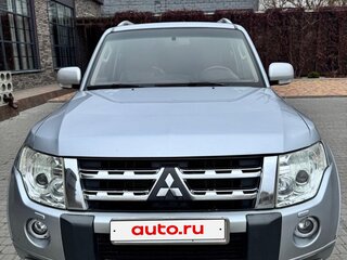 2011 Mitsubishi Pajero IV, серебристый, 2000000 рублей, вид 2