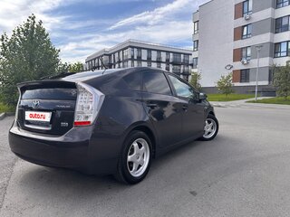2009 Toyota Prius III (XW30), серый, 1000000 рублей, вид 5