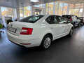2019 Skoda Octavia III (A7) Рестайлинг, белый, 1840000 рублей - вид 3