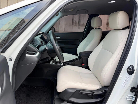 2022 Honda Fit Crosstar IV Рестайлинг, белый, 1275000 рублей - вид 7