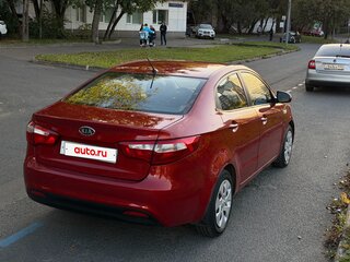 2011 Kia Rio 4-speed III, красный, 650000 рублей, вид 5