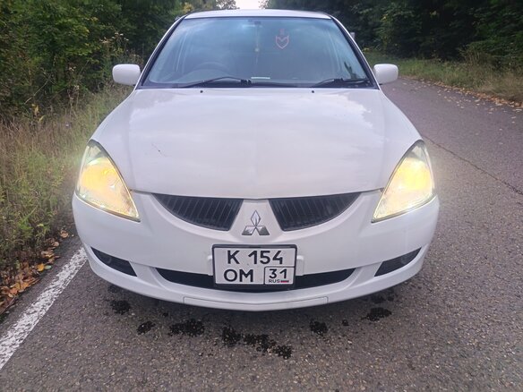 2003 Mitsubishi Lancer Cedia IX, белый, 350000 рублей - вид 8