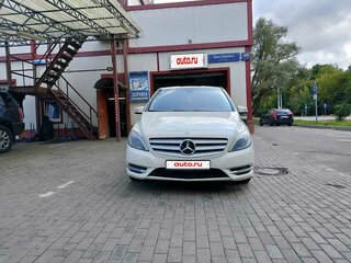 2013 Mercedes-Benz B-Класс 200 II (W246), белый, 989989 рублей, вид 1