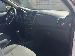 2019 Renault Logan II Рестайлинг, белый, 800000 рублей, вид 3