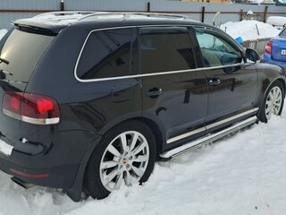 2008 Volkswagen Touareg I Рестайлинг, чёрный, 1100000 рублей, вид 5