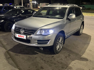 2006 Volkswagen Touareg I Рестайлинг, серебристый, 1400000 рублей, вид 1