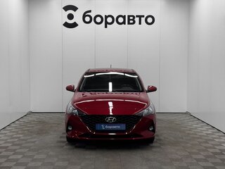 2022 Hyundai Solaris II Рестайлинг, красный, 1698000 рублей, вид 2
