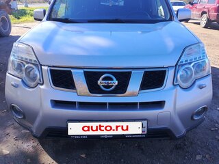 2014 Nissan X-Trail II Рестайлинг, серебристый, 1100000 рублей, вид 1