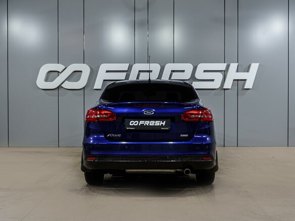 2015 Ford Focus III Рестайлинг, синий, 1149000 рублей - вид 3
