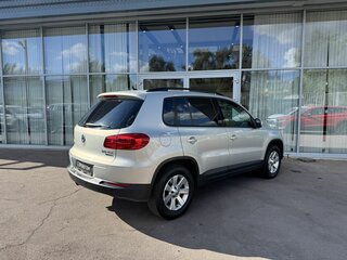2014 Volkswagen Tiguan I Рестайлинг, серебристый, 1380000 рублей, вид 5