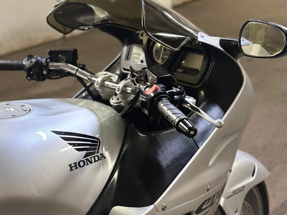 2003 Honda CBR 1100 XX, серый, 598000 рублей - вид 10