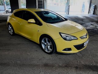 2012 Opel Astra GTC J Рестайлинг, жёлтый, 520000 рублей, вид 3