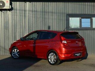 2012 Hyundai Solaris I, красный, 869999 рублей, вид 4