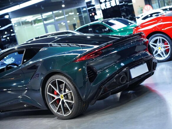 2025 Lotus Emira Turbo SE, синий, 15990023 рублей - вид 5