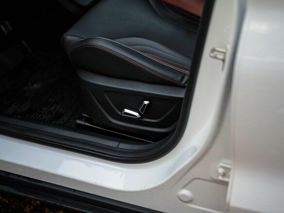 2024 Geely Coolray I Рестайлинг, белый, 2009000 рублей - вид 13