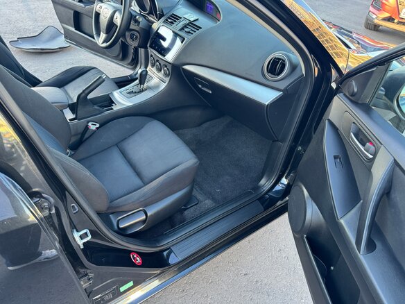 2011 Mazda 3 II (BL), чёрный, 900000 рублей - вид 7
