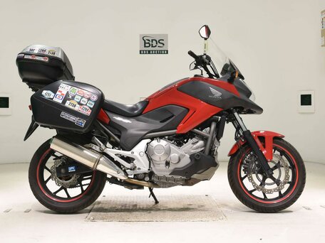 2013 Honda NC 700X, красный, 527000 рублей, вид 2