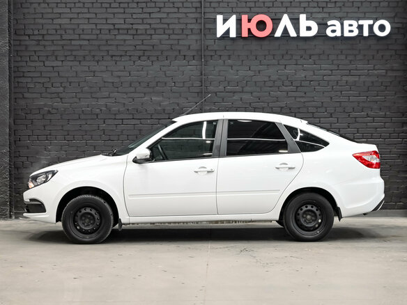 2022 Lada (ВАЗ) Granta I Рестайлинг, белый, 580000 рублей - вид 7