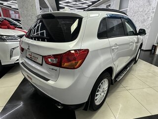 2013 Mitsubishi ASX I Рестайлинг, белый, 999000 рублей, вид 5