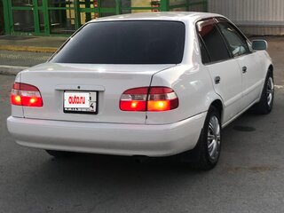 2000 Toyota Corolla VIII (E110), белый, 250000 рублей, вид 2