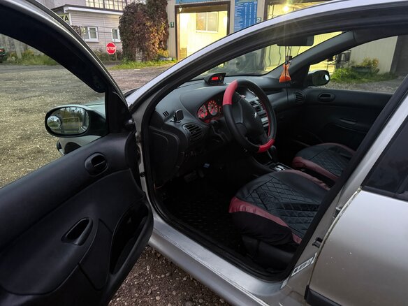 2003 Peugeot 206, серый, 180000 рублей - вид 4