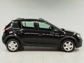 2015 Renault Sandero Stepway II, чёрный, 980000 рублей, вид 4