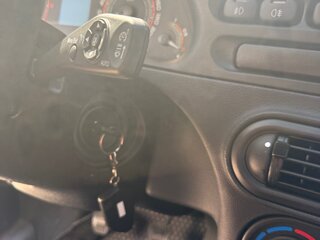 2026 Lada (ВАЗ) Niva Travel I Рестайлинг, серебристый, 1730000 рублей, вид 5