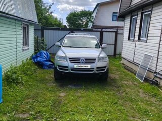 2005 Volkswagen Touareg I, серебристый, 700000 рублей, вид 3