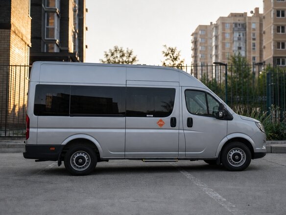 2026 Dongfeng K33, серебристый, 5500000 рублей - вид 2