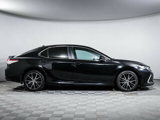 2021 Toyota Camry VIII (XV70) Рестайлинг, чёрный, 2229000 рублей, вид 4