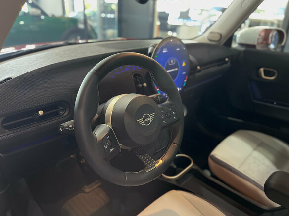 2024 Mini Hatch C IV (F65/F66/J01), красный, 4790000 рублей - вид 12