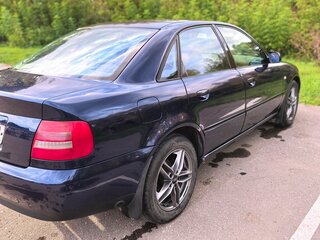 2000 Audi A4 I (B5) Рестайлинг, синий, 450000 рублей, вид 5