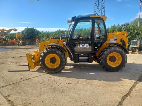 2024 JCB 535-95, золотистый, 13640000 рублей, вид 1