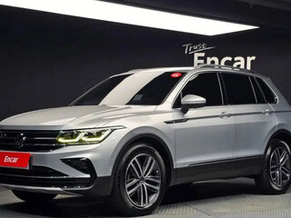 2022 Volkswagen Tiguan II Рестайлинг, серебристый, 2533000 рублей, вид 2