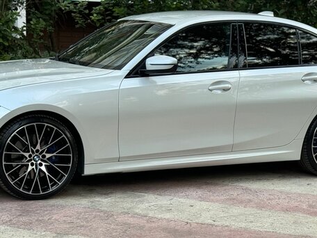 2019 BMW 3 серии 320d xDrive VII (G2x), белый, 2700000 рублей, вид 3