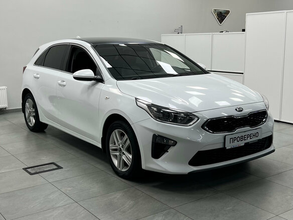 2018 Kia Ceed III, белый - вид 2