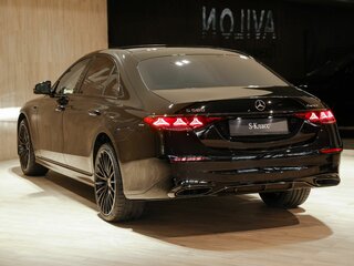 2026 Mercedes-Benz S-Класс 580 4MATIC VII (W223), чёрный, 31599000 рублей, вид 3