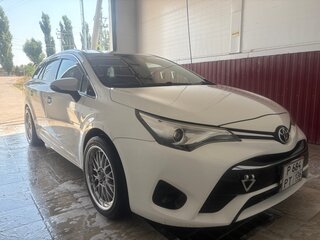 2016 Toyota Avensis III Рестайлинг 2, белый, 1550000 рублей, вид 2